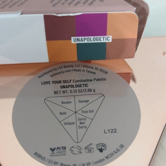 LYS‎ Beauty Love Yourself Eyeshadow Palette BNIB - Picture 4 of 6